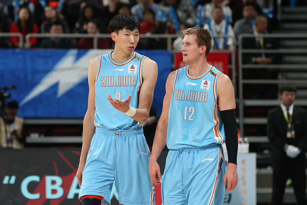 金年会中文官网-包含关键时刻体能课后，费耶诺德造点机会备战CBA常规赛，质疑声仍在，更衣室氛围转暖的词条